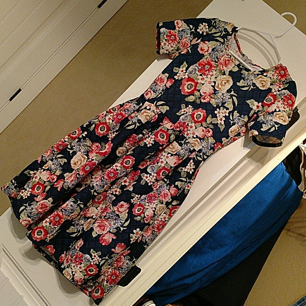Amelia Lularoe Dress Floral